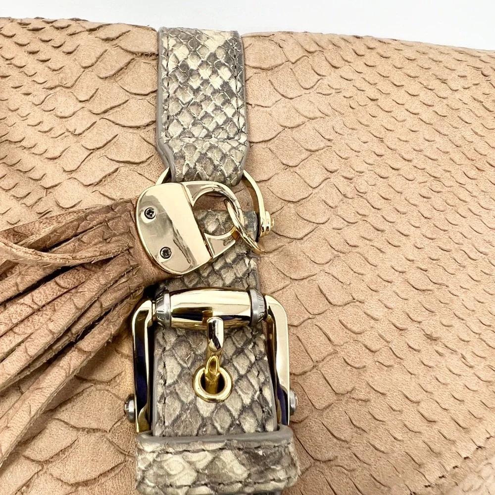 Henri Bendel Hasp Snake Python Embossed Leather Crossbody Bag‎ Tan Tassel Rare